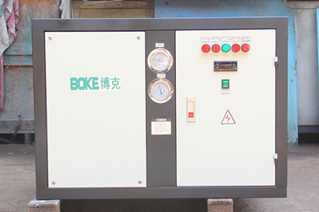 為什么工業冷水機會出現跑油現象？